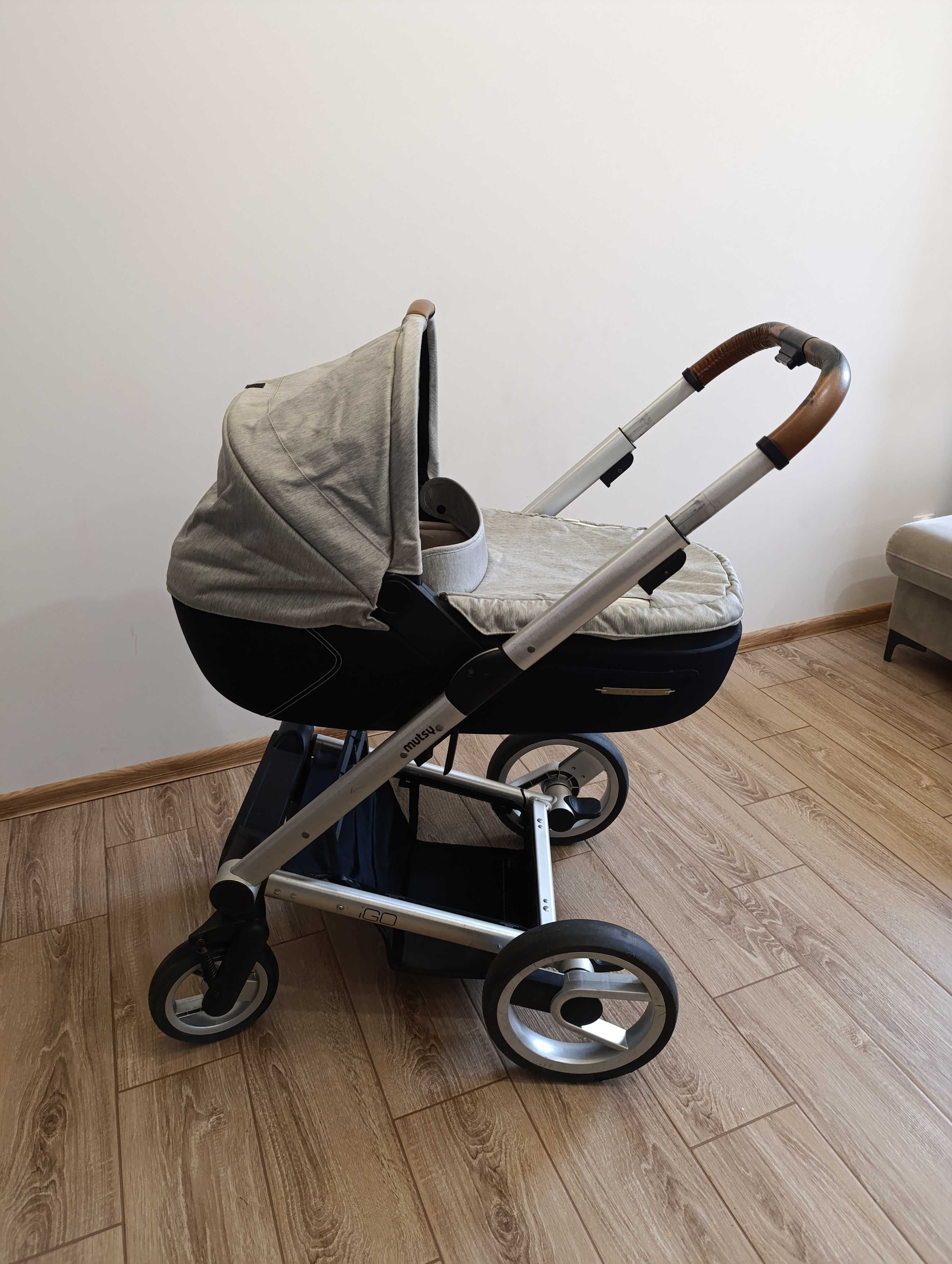 Wózek Mutsy Igo 3w1 + baza ISOFIX 4w1