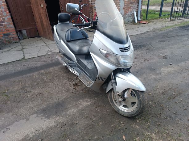 Skuter Suzuki Burgman 250 x2