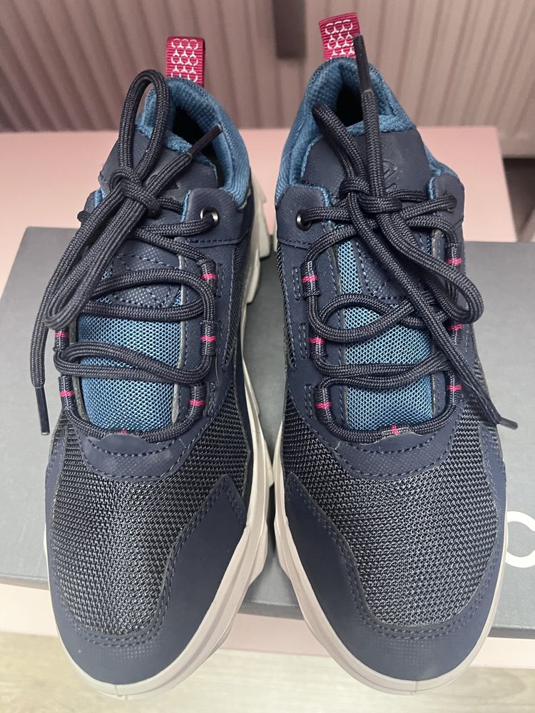 Adidasy ecco z goretexem