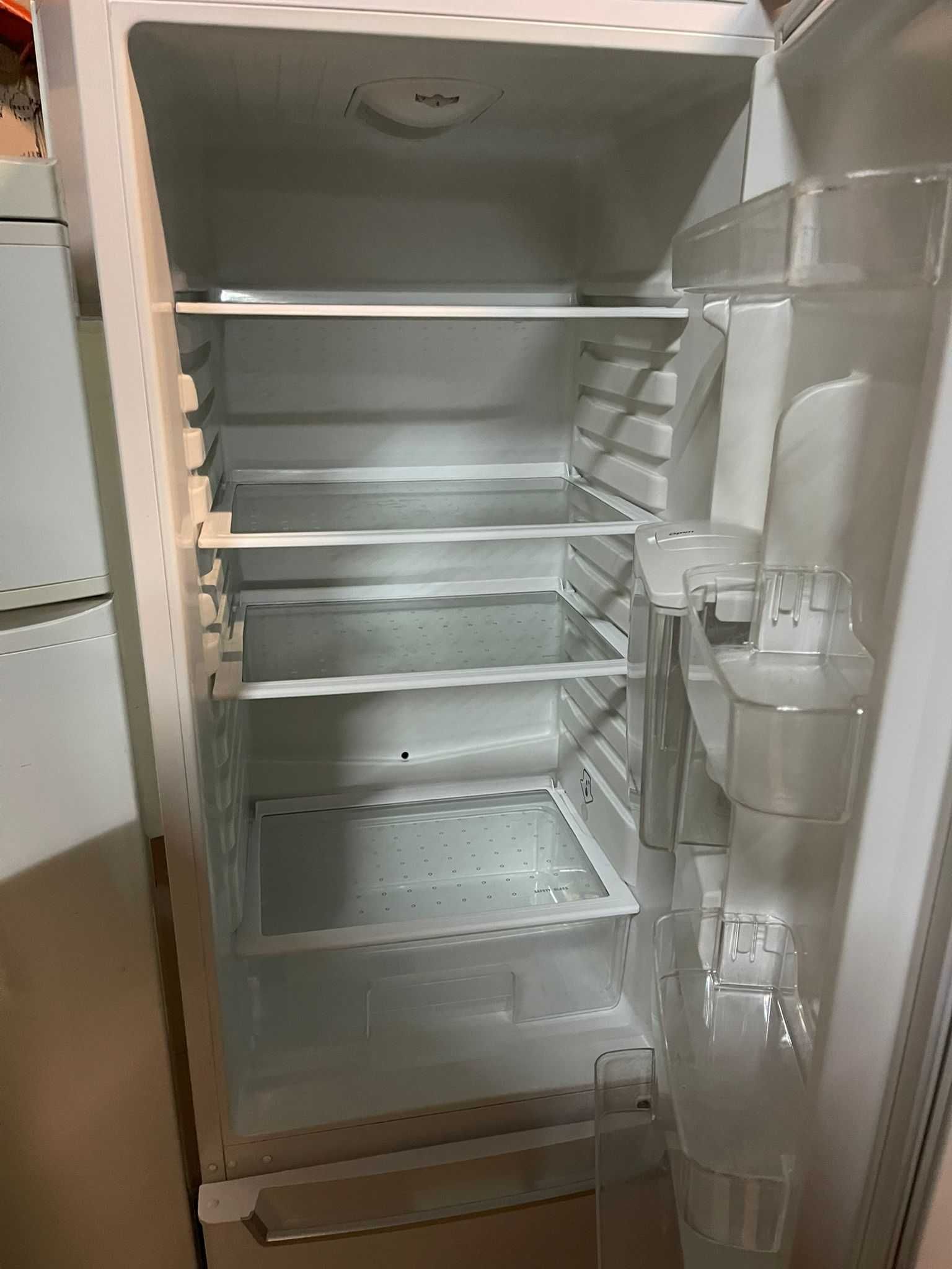 Frigorífico Beko DSA28021s