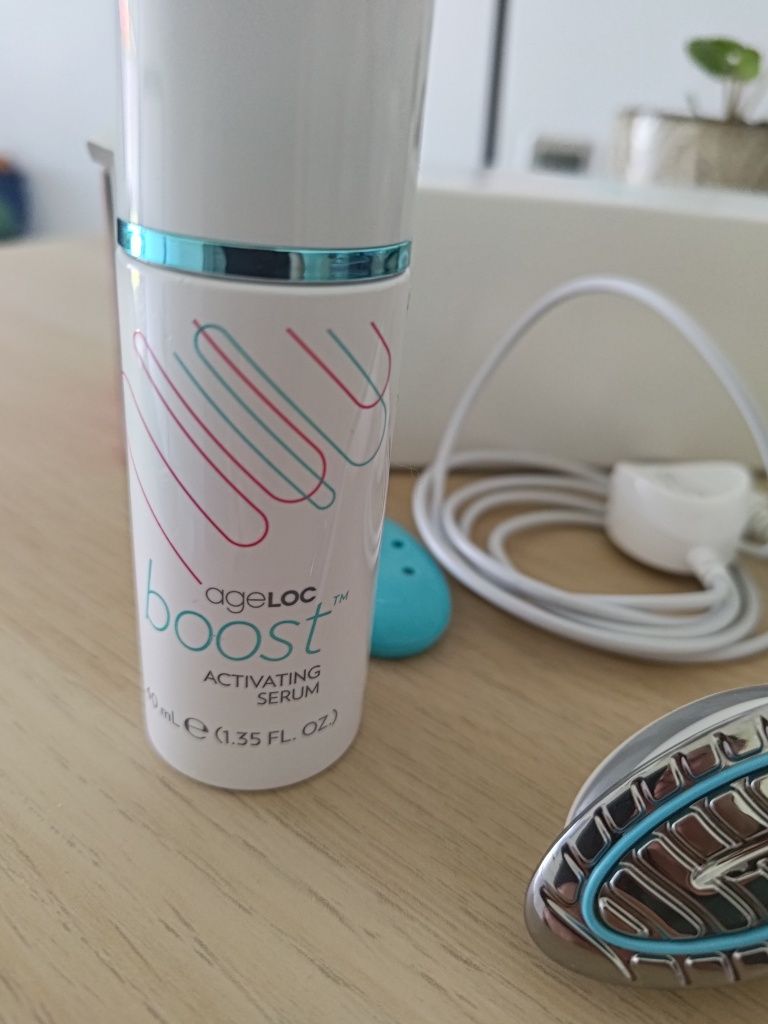 Urządzenie ageLoc boost plus serum