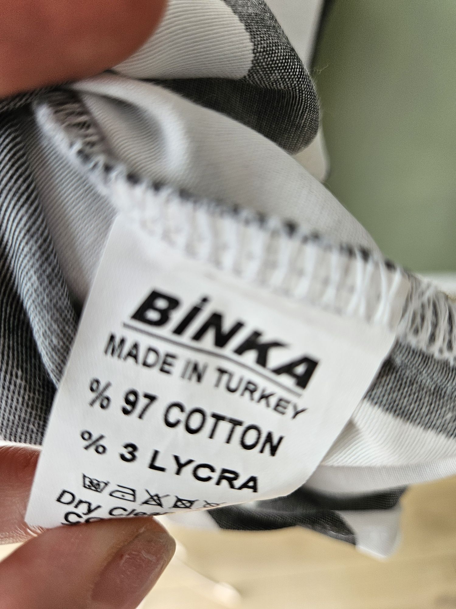 Unikatowa Sukienka damska letnia w Paski BINKA -bialo czarna M/ L