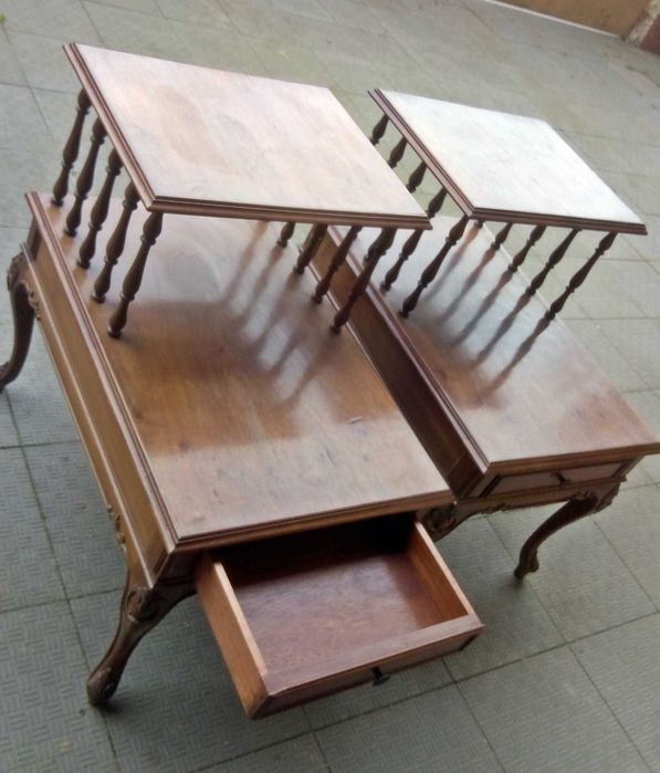 Mesas de  apoio Antigas