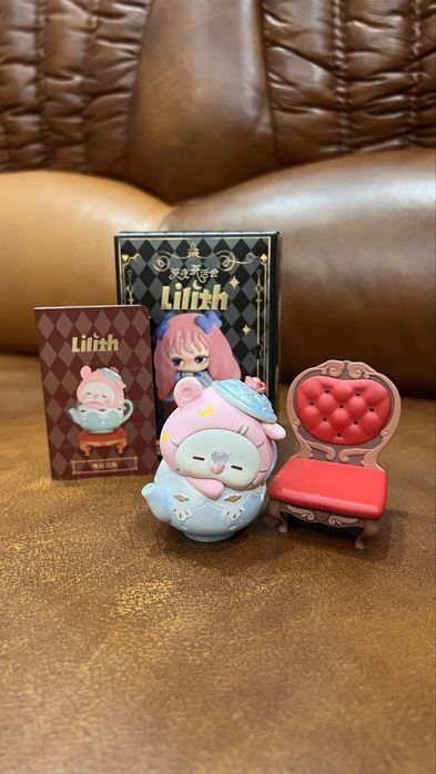 Арт-іграшка 52TOYS Lilith фігурка Соні з колекції midnight tea party