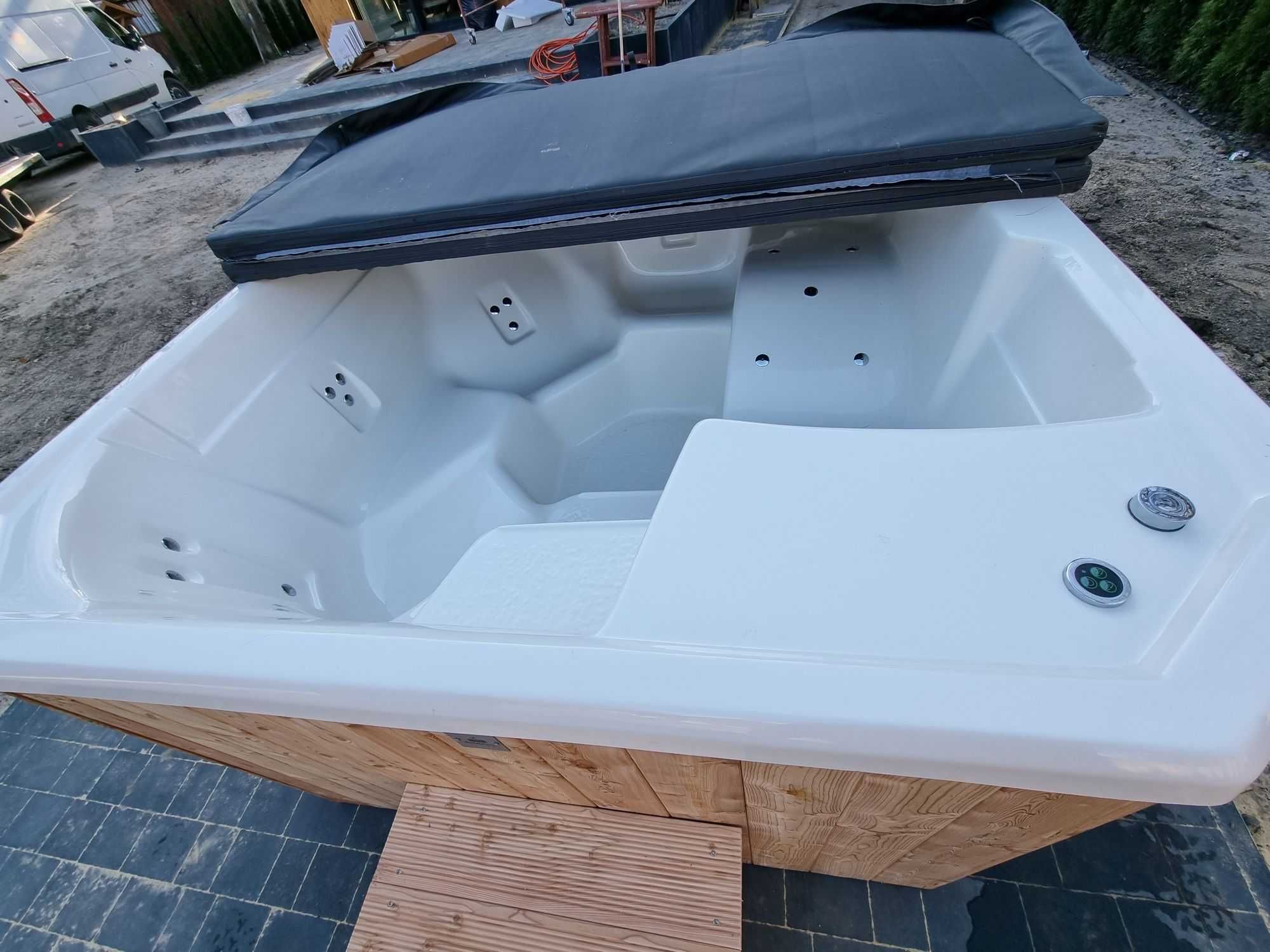 Jacuzzi Gorąca wanna z Hydromasażem Sauna