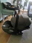 Cybex Cloud Q Platinum + base Isofix