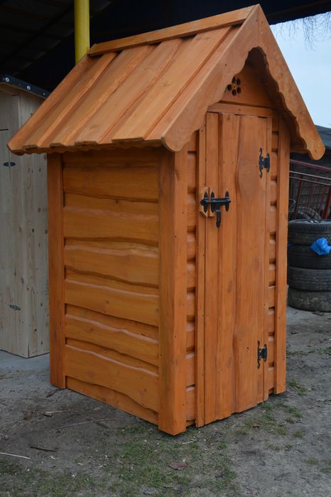 Toaleta drewniana ogrodowa WC na działkę ROD budowę wychodek sławojka