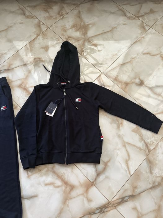 Костюм женский Tommy Hilfiger