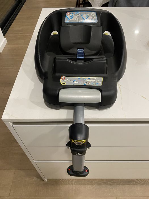 Carrinho de passeio, babycock e isofix MAXI COSI