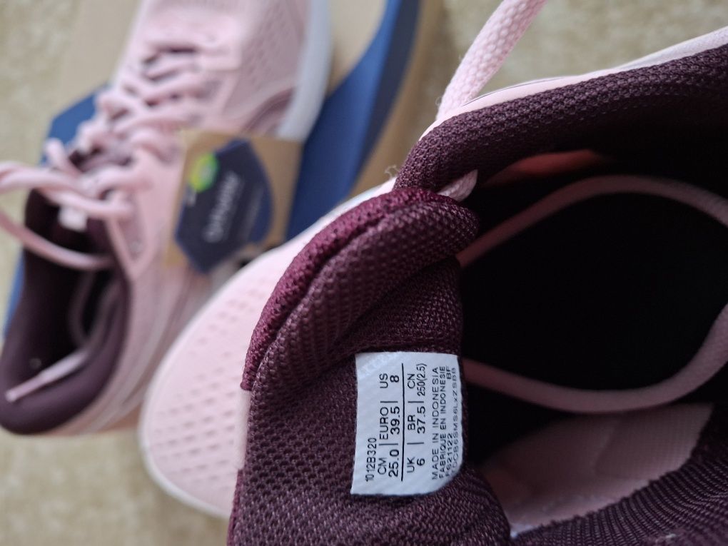 Кросівки  asics жіночі розмір 38