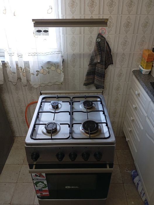 Fogão a GÁS CONSUL 60€.