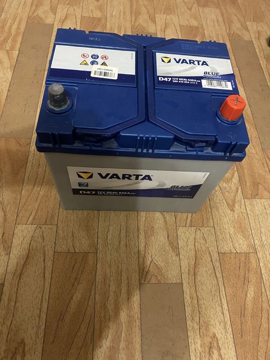 Автомобільний акумулятор Varta Blue Dynamic 60A Eв [-/+] ASIA D47 540