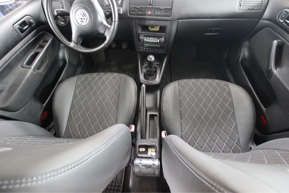 Авточохли Volkswagen Passat Golf Caddy Bora Touran T4 Polo Jetta Чехлы