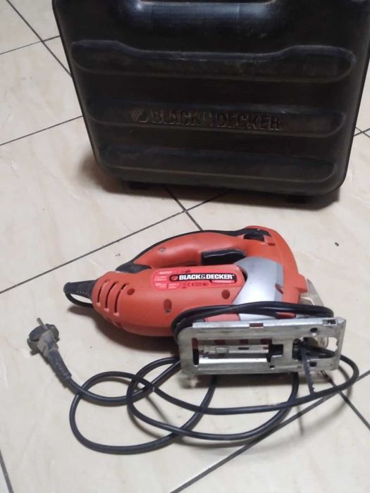 Sprzedam wyrzynarkę Black & Decker KS999E + walizka