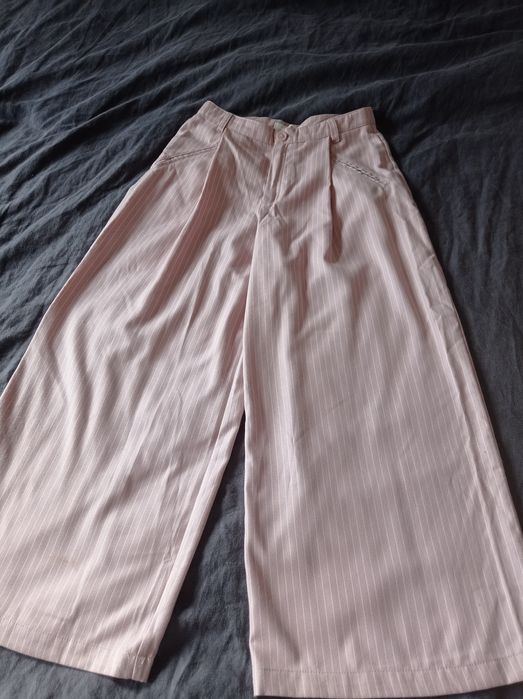 Szerokie spodnie Reserved