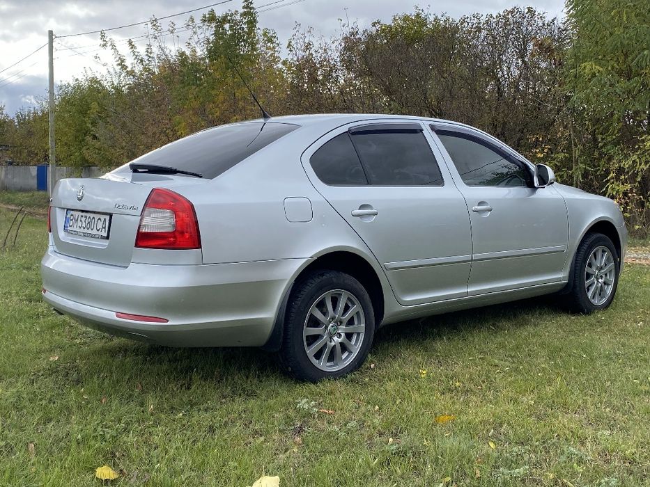 Офіційна Skoda Octavia 1.6 2010 рік