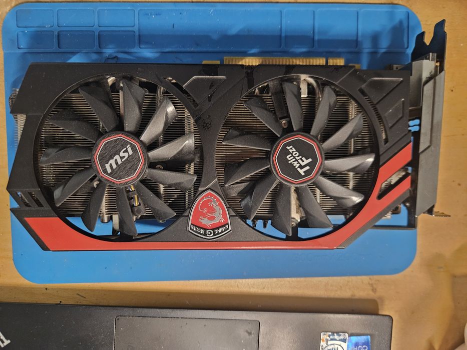 MSI GTX770 OC 2GB uszkodzona