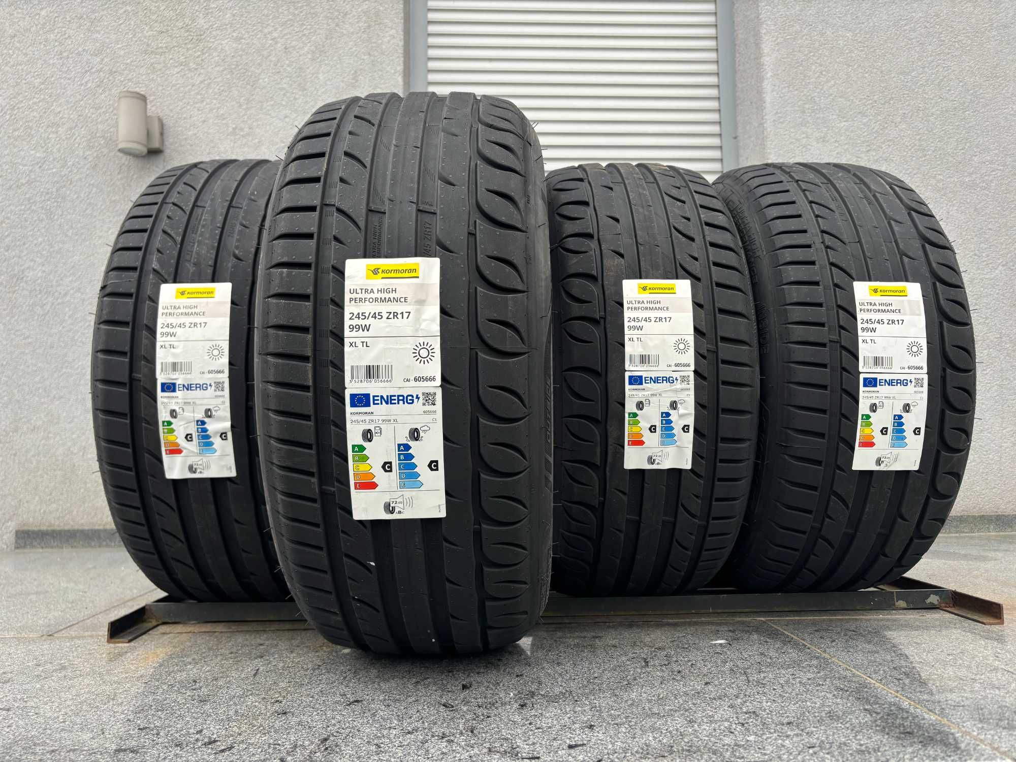 Letnie 245/45R17 Kormoran UHP 99W XL prod. 2024 rok! C,C,72db gwar