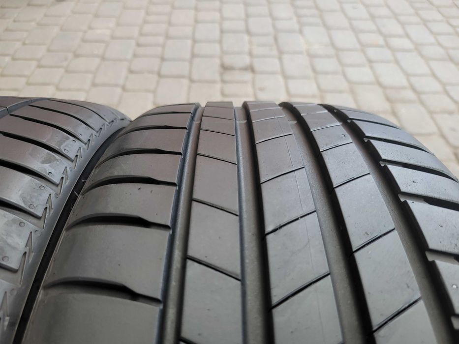 215 / 40  R 18   Bridgestone