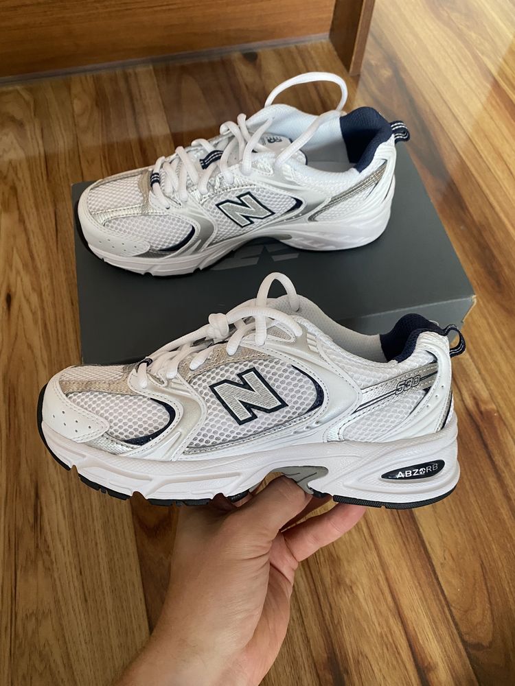 New Balance 530 White Silver Navy 37