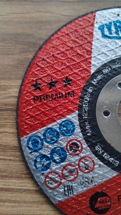 Tarcza do cięcia metali nieżelaznych Premium Tyrolit płaska 125x2 mm