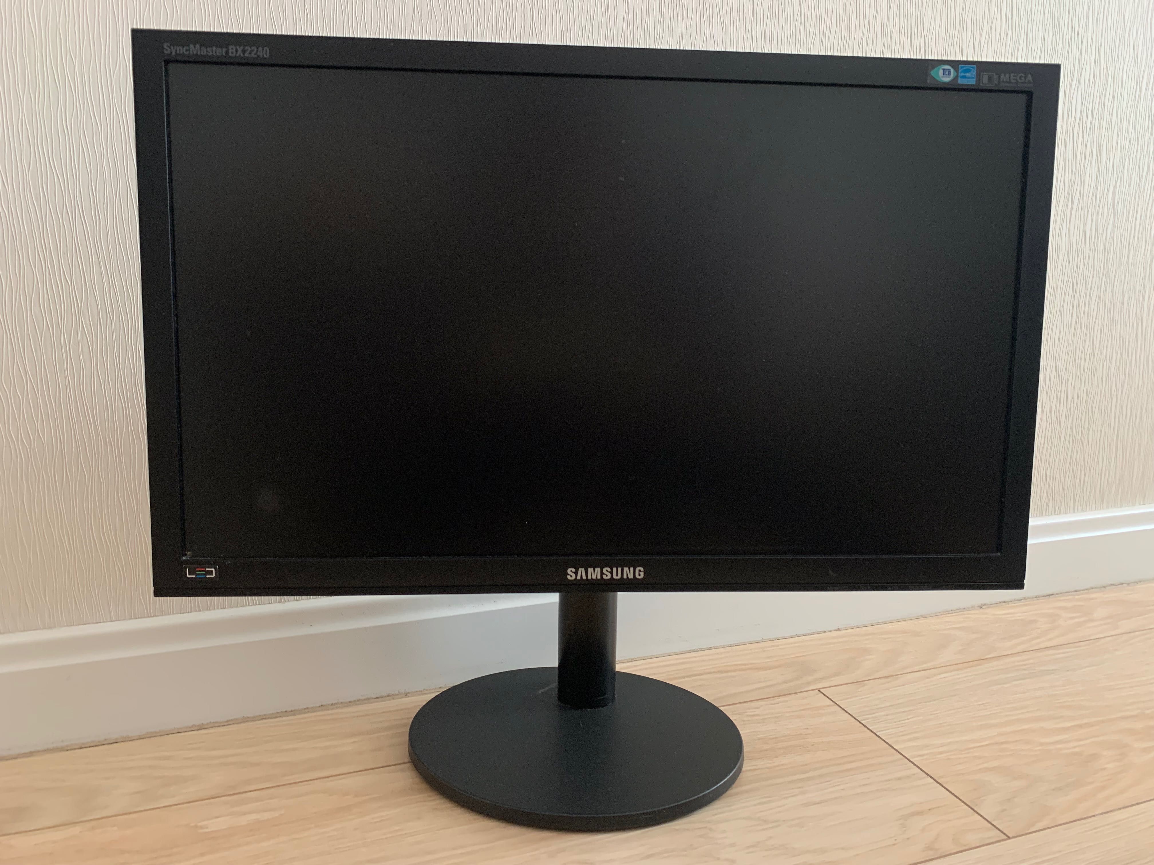 Monitor Samsung 21,5" FullHD 1920x1080 LED używany