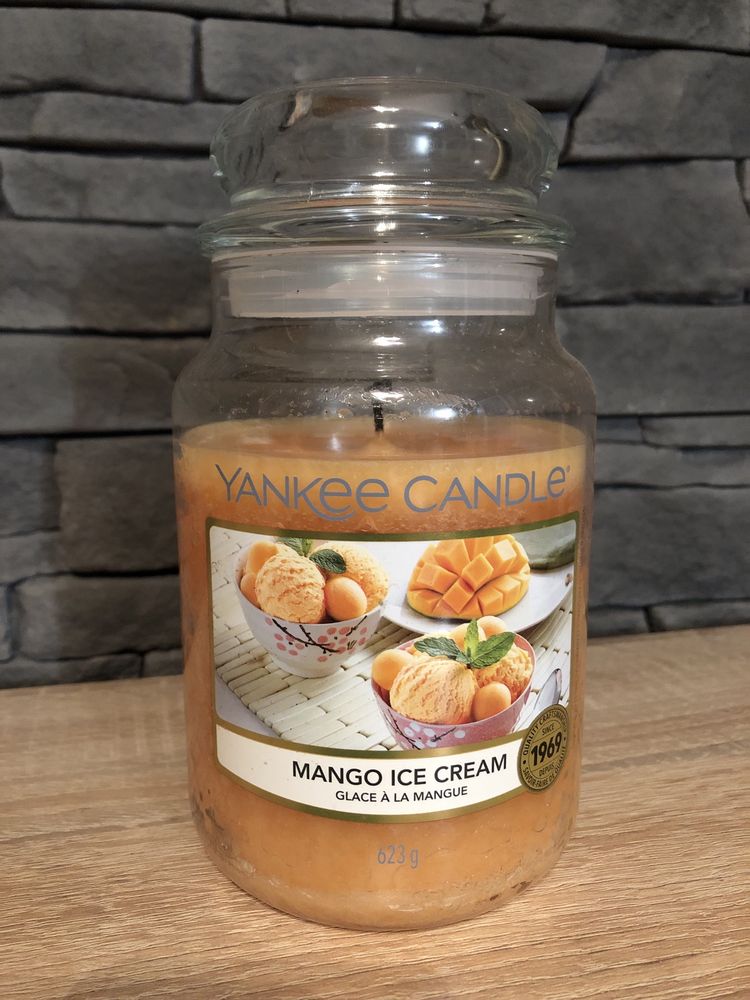 Duża świeca Yankee Candle 623 g Mango Ice Cream