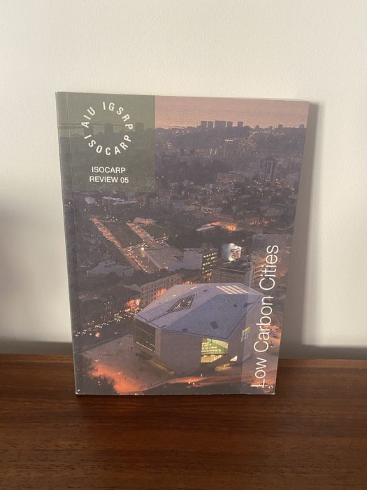 Low Carbon Cities - ISOCARP - Review 05