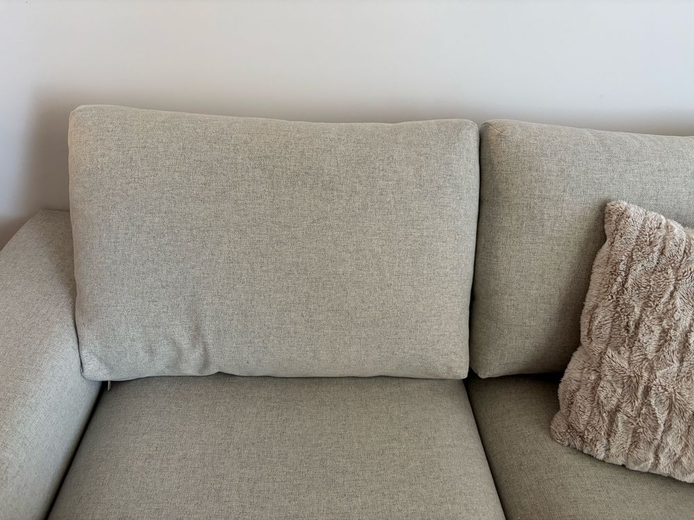 Sofa Vimle NIEROZKŁADANA z szerokimi podłokietnikami Gunnared bezowy