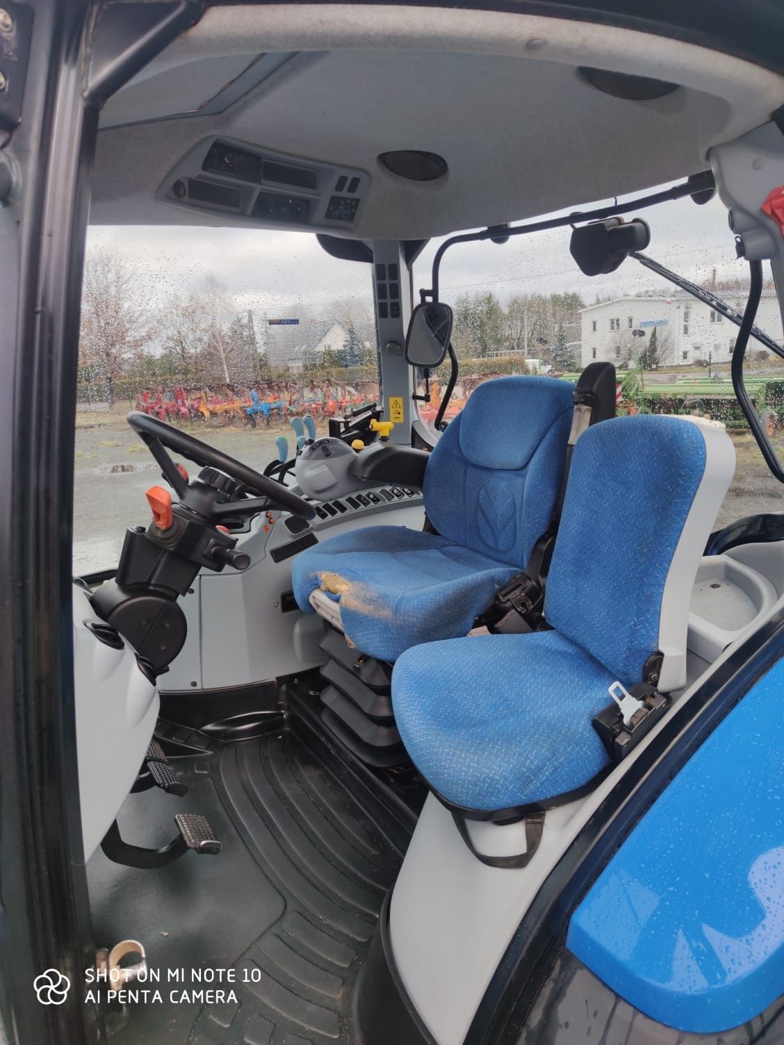 New Holland T 6.165 13r. Moc 165 km /5300 Mtg
