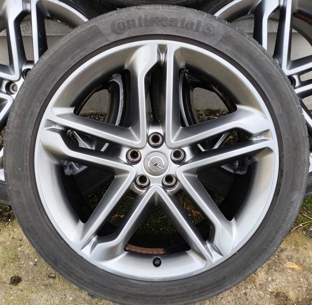 Felgi z oponami Opel Mokka 7,5x19 ET38 5x105