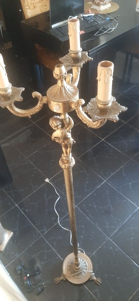 Candeeiro antigo em bronze e metal