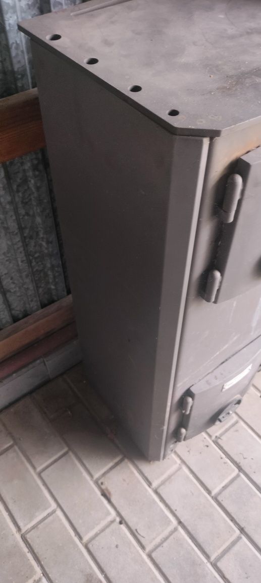 Piecyk garażowy wolnostojący 6,6kw