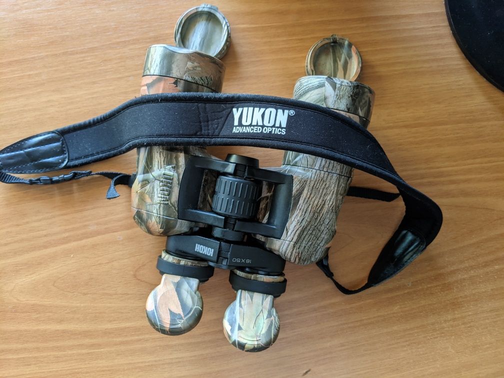 Бинокль YUKON 16x50