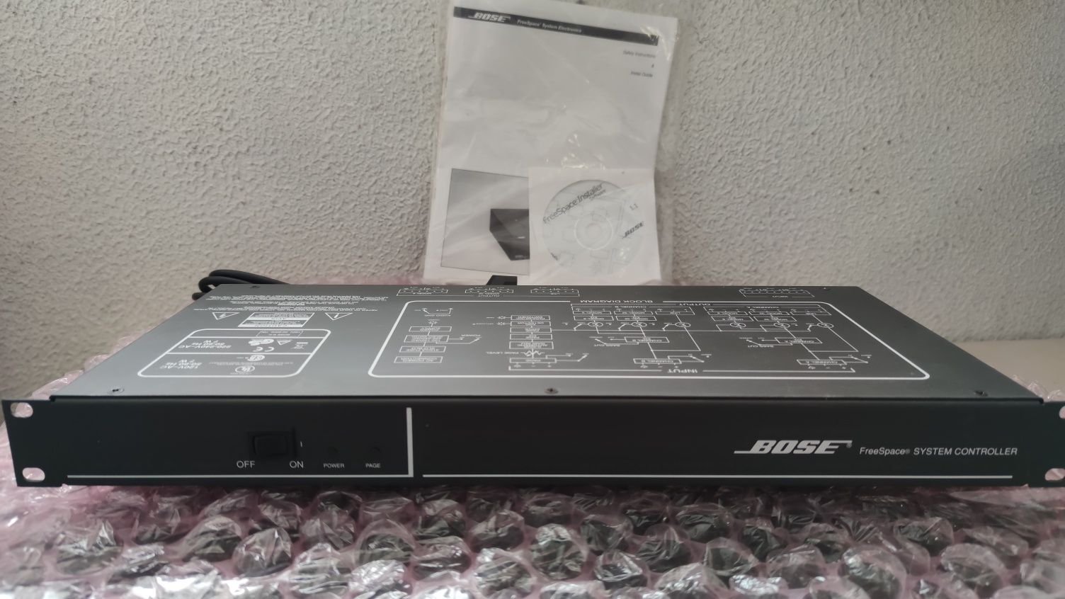 Bose FreeSpace Model 8/32 controlador do sistema de montagem em rack