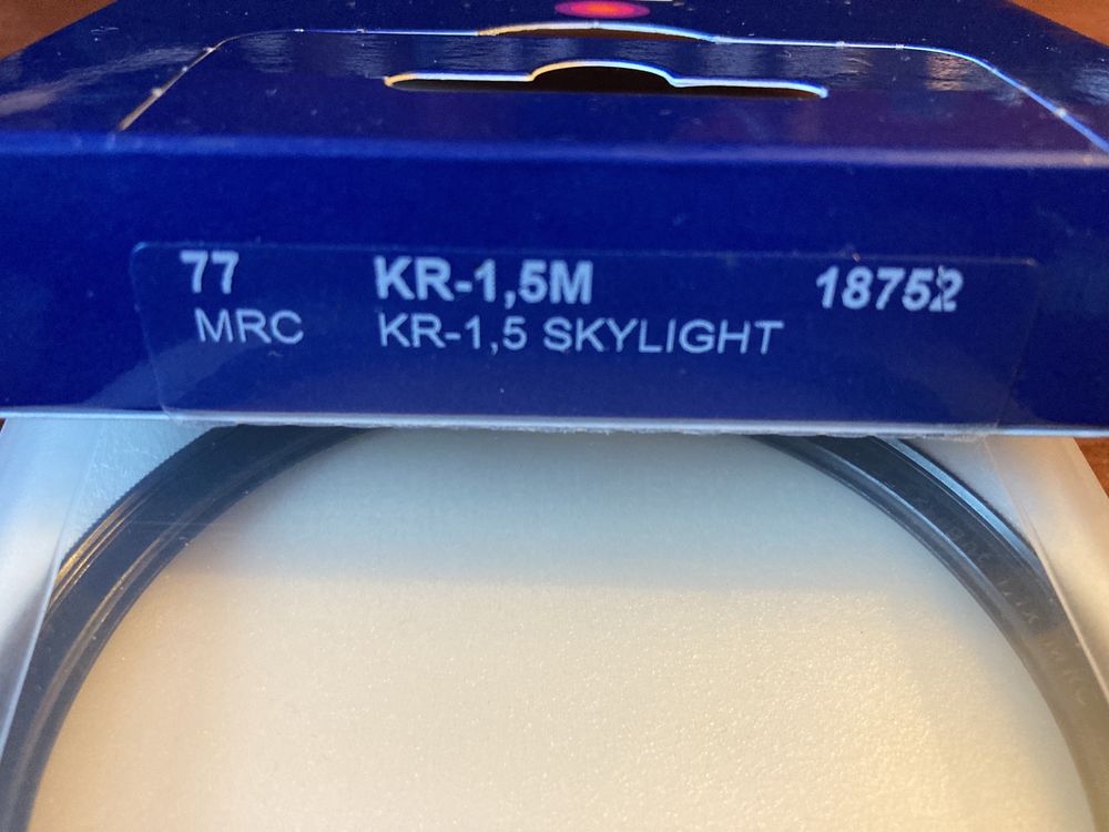 Filtro B+W F-Pro Digital MRC Skylight 77mm em excelente estado