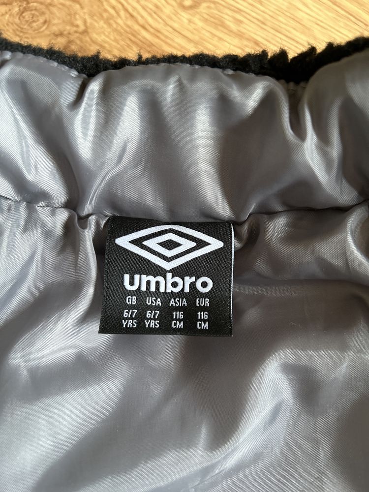 Ciepła bluza,kurtka Umbro 6-7 l.