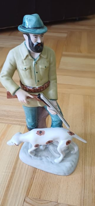 Lesniczy na polowaniu