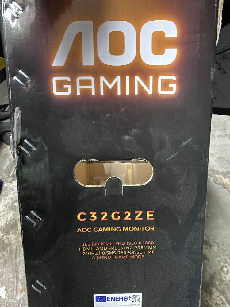 Monitor curvo AOC