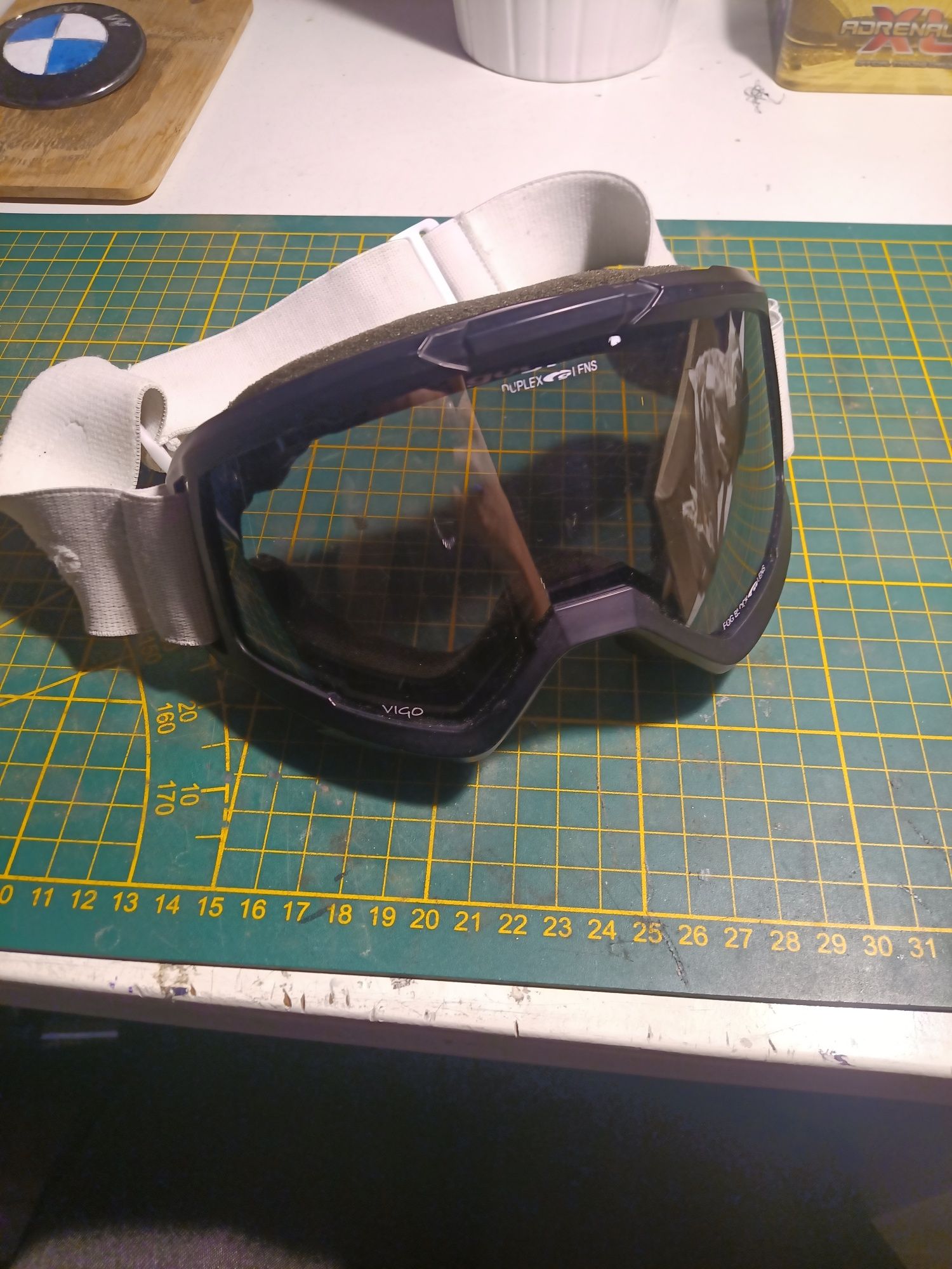 Gogle snowboardowe i rowerowe