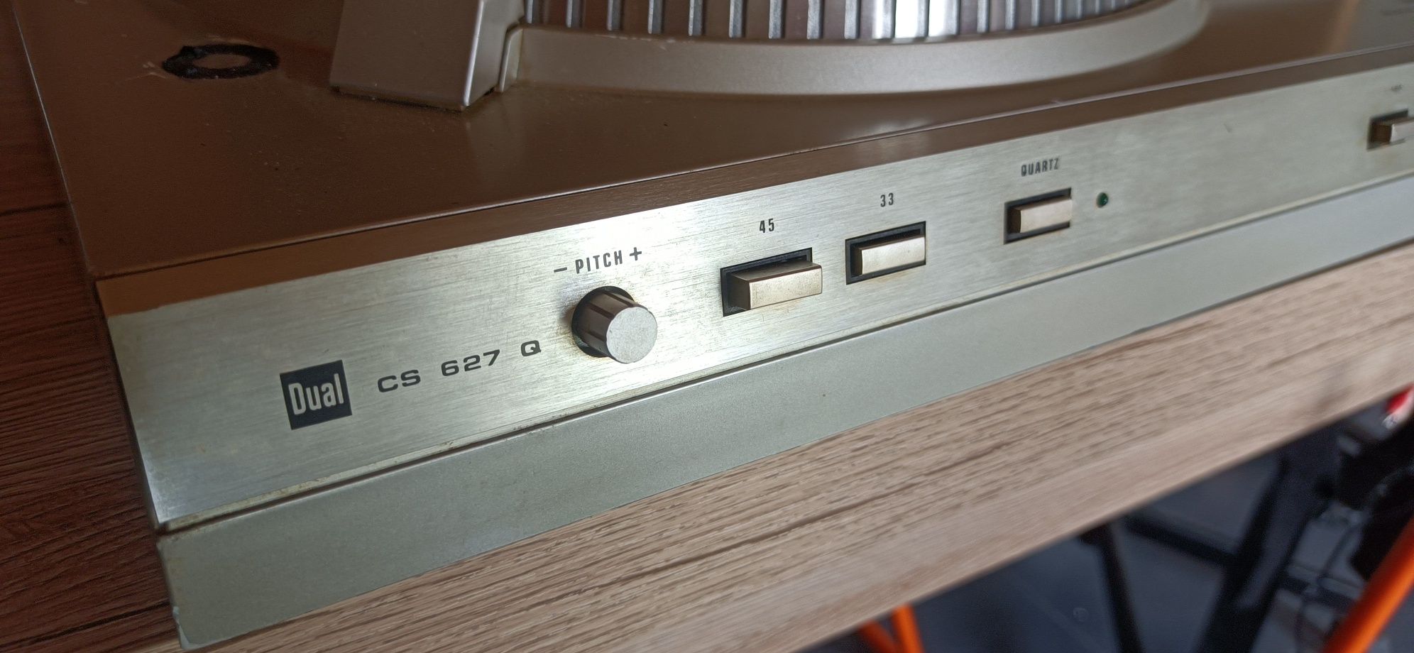Gramofon Dual CS 627Q