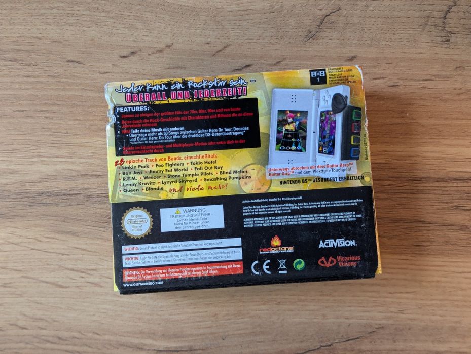 Комплект гри Guitar Hero On Tour: Decades для Nintendo DS