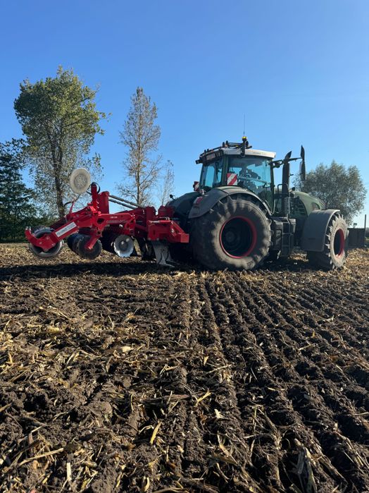 Usługi rolnicze, głęboszowanie, siew użytków zielonych.