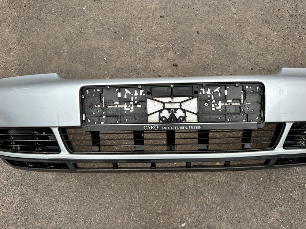 Передній бампер Audi A4 B5 Ауді А4 Б5 дорестайл 1994-2000