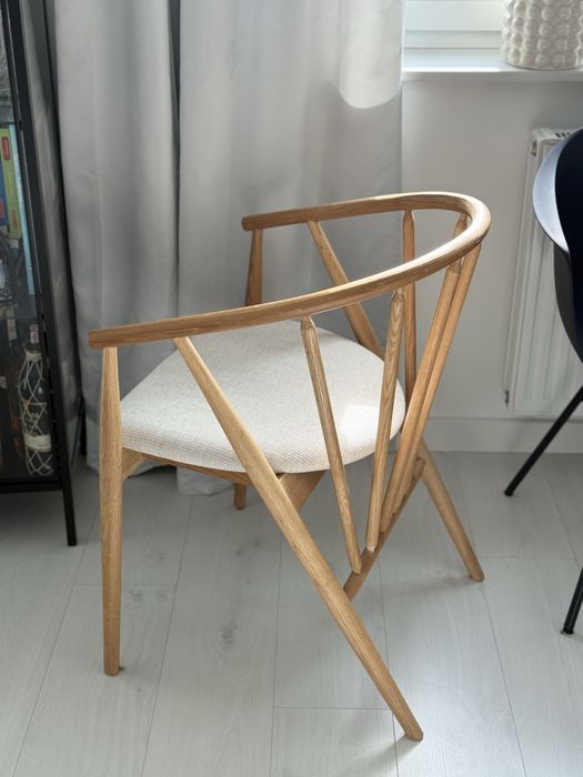 Krzesło drewniane dąb jasne obicie idealne modne loft