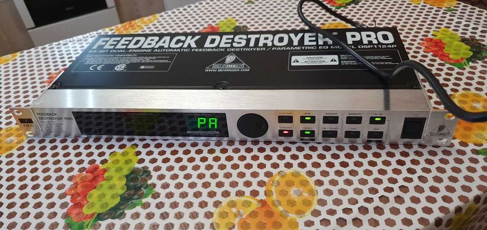Behringer DSP1124P Подавитель обратной связи