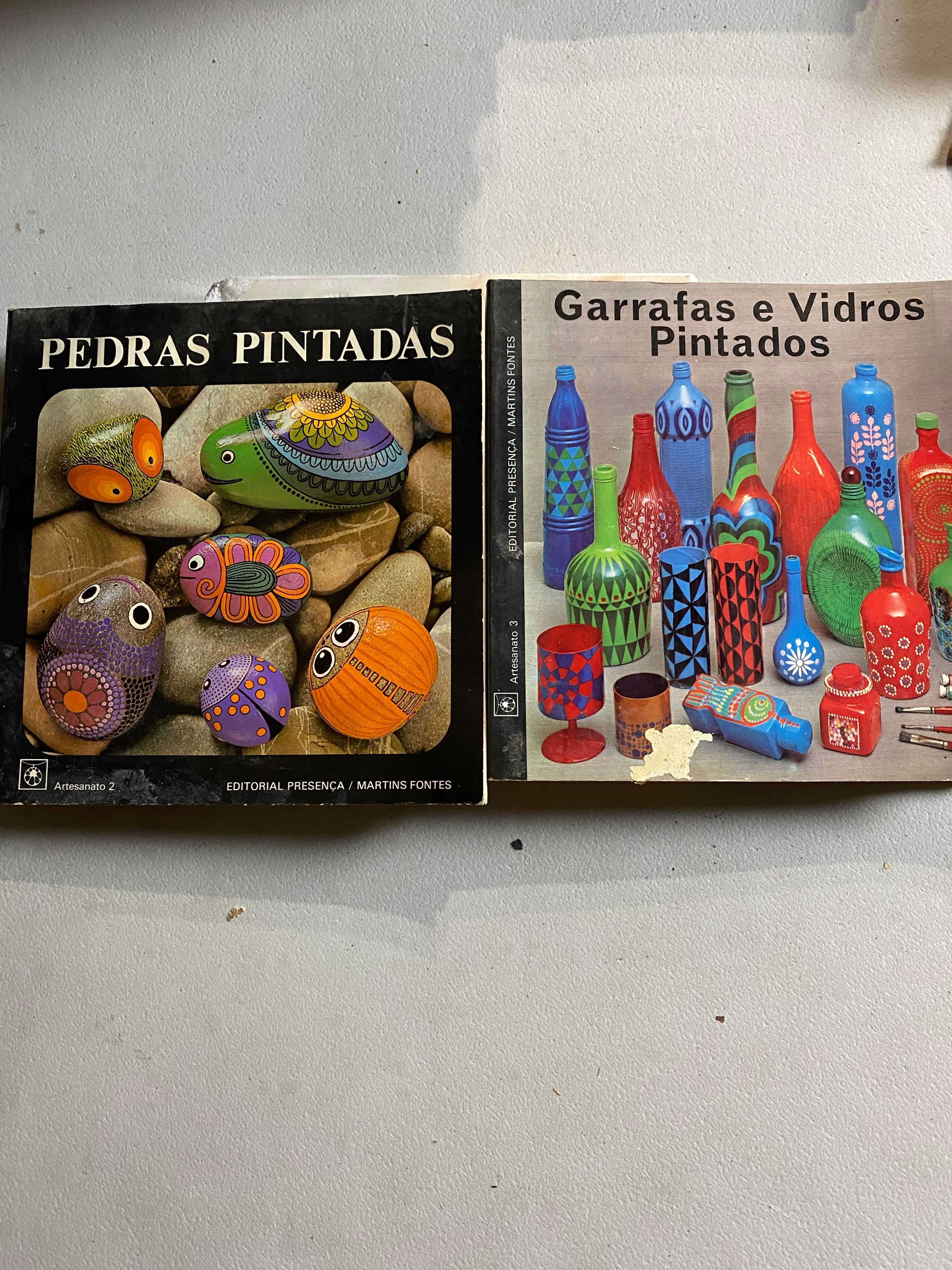 Livro Ref Par1  - garrafas e vidro pintados/Pedras pintadas