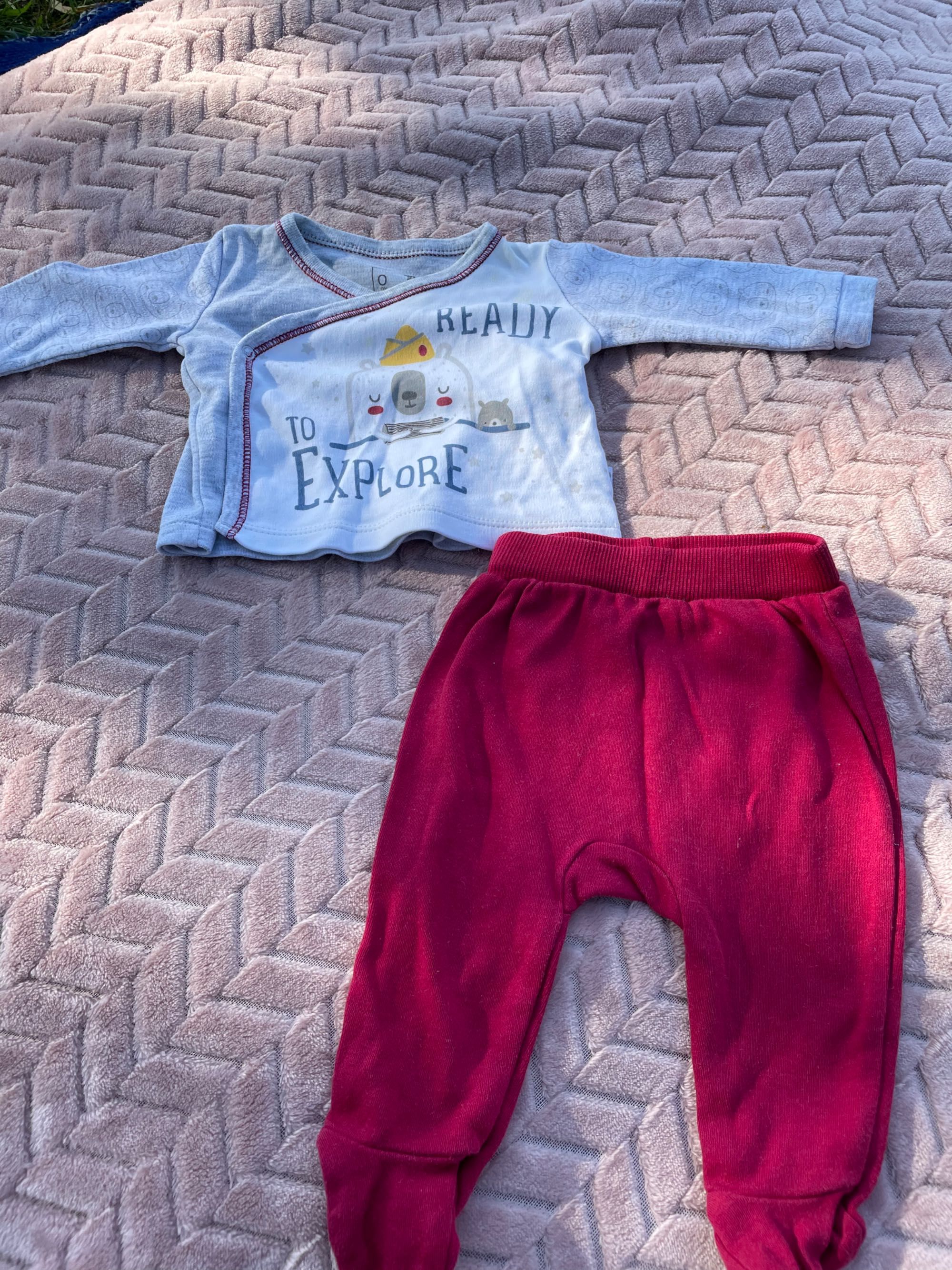 Багато дитячого одягу 0-3 місяці. Унісекс