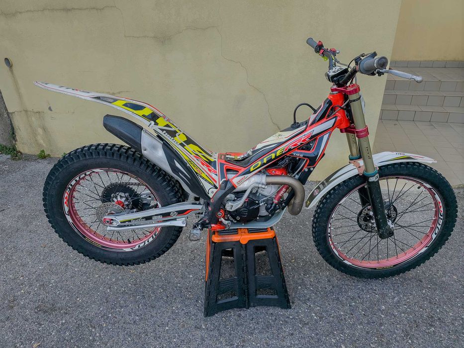 TRRS ONE RR 300 de 2021 com Arranque Eléctrico