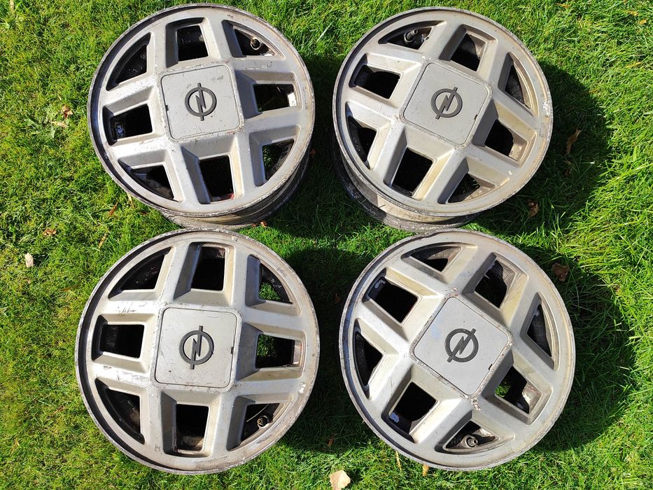Oryginalne alufelgi 14" Ronal Opel Kadett D SR GTE Ascona Manta retro